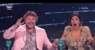 Mascaras have been used since ancient times. Aiabglmbafzdzm