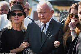 Syn leszka millera nie żyje. Leszek Miller O Smierci Syna Dreczy Mnie Mysl Ze Nie Zrobilem Wszystkiego Co Moglem O2 Serce Internetu