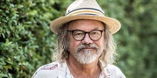 Zatímco jeho kolegové z česko slovenské superstar už prosluli vulgarismy na adresu soutěžících. Ondrej Hejma O Koronaviru Hrat A Zpivat Se Bude Vzdycky Cnn Prima News