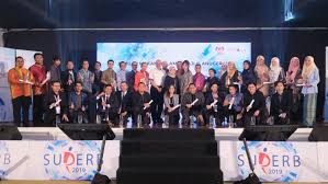 Skim permulaan usahawan bumiputera (superb) anjuran unit peneraju agenda bumiputera (teraju) adalah platform pembentangan idea. Superb Ke 14 Menyaksikan Seramai 26 Pemenang Membawa Pulang Geran Sehingga Rm500 Ribu Amanz