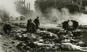 But 73 years ago, the city paid an enormous price for hitler's war, suffering it is much easier to document exactly what happened over dresden 70 years ago. Lemo Kapitel Der Zweite Weltkrieg Kriegsverlauf Bombardierung Von Dresden 1945