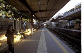 60' χωρίς διάλλειμα) θέατρο αλκμηνη αλκμήνης 8, πετράλωνα (μετρό κεραμεικός) τιμή εισιτηρίου: H Palia Mas H Palia Mas Geitonia Anw Petralwna