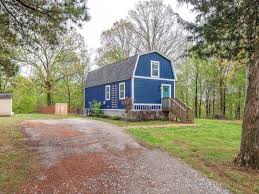 803 Sq Ft Tiny Home On 2 Acres In Ashland City Tennessee For 139 000 Obo Sold Tiny House House In The Woods Ashland City
