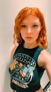 Kathleen Rutter's Instagram, Twitter & Facebook