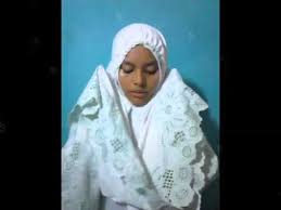 Setiap muslim atau muslimah yang meninggal mulai dari bayi sampai orang dewasa wajib untuk di sholatkan. Tugas Video Agama Tata Cara Sholat Jenazah Wanita Khadijah Youtube