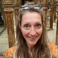 30+ "Michelle De Vos" profiles