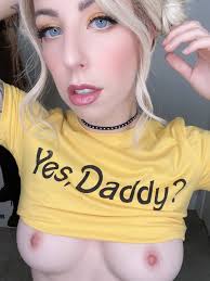 Yes, Daddy? Foto Porno - EPORNER