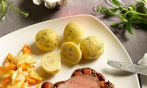 Griessknodel Rezept Knodel Lebensmittel Essen Griess