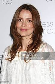 46 Laura Burrows Stock Photos, High-Res Pictures, and Images