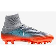 Den övre delen är utformad i en super mjuk teijin mikrofiber kvalitet som ger den mest optimala bollkontakt. Billig 2017 Nike Mercurial Superfly V Cr7 Ag Pro Gra Orange Fotbollsskor Superfly Nike Orange