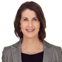 Leslie Gilmore's Instagram, Twitter & Facebook