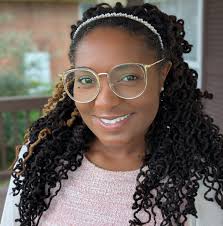 Descendants of Cudjo Lewis and Gumpa Lee, survivors of the last American  slave ship, embark