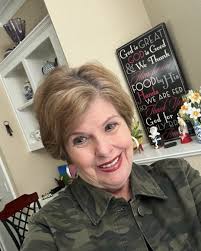 We dreamed tonight of changing the world, revival, and reformation.  Dehavilland Ford, Heather Schott,, Marcella Barcelona, and Laura Allred. .  Mama Bears all!