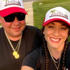 🍏CARAMEL APPLE CUPCAKES 🍏are the perfect way to celebrate fall! PRINT  RECIPE HERE: https://www.momontimeout.com/caramel-apple-cupcakes/