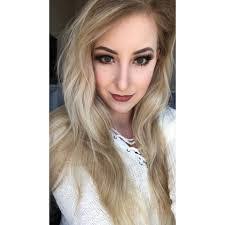 Ashley Driskill's Instagram, Twitter & Facebook