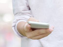 Remain on the lock screen until you swipe even if you already used face recognition. Phone Hacks Recover Deleted Items Get The Face Unlock Feature Life Changing Android Hacks To Know The Economic Times