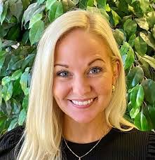 Linda Thorstenson's Instagram, Twitter & Facebook