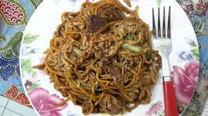 **kalau nak tambah carrot, batang saderi pun boleh. Resipi Mi Goreng Daging Kicap Dapuqzaila