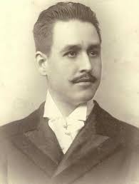 Mexicano en el Titanic. Poco antes de la media noche del 14 de abril de  1912, con una noche estrellada y un mar excepcionalmente tranquilo, los  vigías dieron alarma de iceberg, colisión