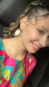 GRWM 💇‍♀️to go to @telemundoni , Necesitas un Luevo Look o Painado para tu  día especial , no dudes en contactar a la profesional Lucrecia Rubio  @rossells.beautysalon , 📍537 broad st, Central Falls, RI ...