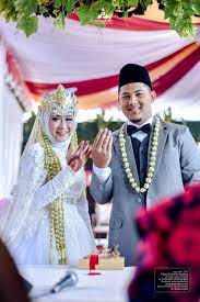Wedding Sunda Siger Klaten 57 Foto Ijab Kabul Akad Pernikahan Dg Gaun Pengantin Muslim Hijab Cahya Hakim Pengantin Muslim Gaun Pengantin Yang Indah Foto Pengantin