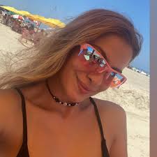 Looking for a couples mediator or therapist?