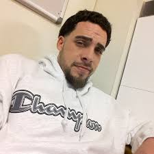 Anyone know some that pays to junk cars in Wareham?