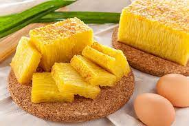Bika Ambon A Very Thick Honeycomb Like Crumpet Recipe Link Http Www Food Com Recipe Bika Ambon 402580 Food Asian Desserts Street Food