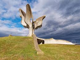 jasenovac fiore monumento o pietra fiore nel sisak moslavina, Croazia.  jugoslavo monumento commemorare il lotte di il partigiano durante mondo  guerra 2. 46567736 Stock Photo su Vecteezy