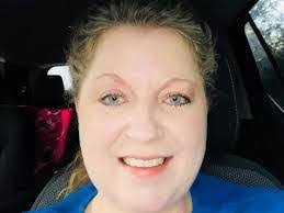 Anne Sapp's Instagram, Twitter & Facebook