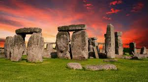 Stonehenge aerial view the stones are great and magic power they have men that are sick fare to that stone and they wash that stone and with that water bathe away their sickness —layamon 1200. Stonehenge Der Geheinisvolle Steinkreis In England Spirit Online