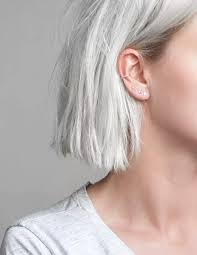 Minimal Kulak Piercingleri Piercing Piercing Fikirleri