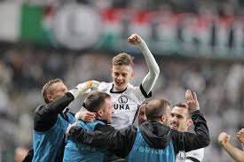Reprezentant polski, który wystąpił na pozycji numeru 10, nie strzelił tym razem gola ani nie. Akademia Pilkarska Legii Warszawa Strona Oficjalnaa Wychowankowie Sebastian Szymanski
