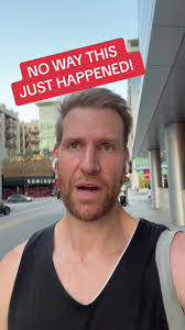 Julian Travis's Instagram, Twitter & Facebook