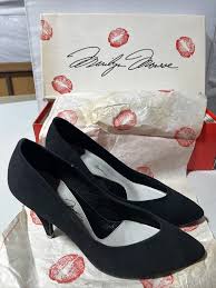 Actually Marilyn Monroe'S Vintage Heels | Marilyn Monroe Shoes, Marilyn  Monroe Fashion, Marilyn
