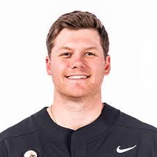 Kyle Salley's Instagram, Twitter & Facebook