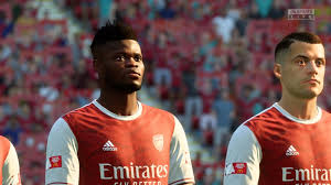 Create your own fifa 21 ultimate team squad with our squad builder and find player stats using our player database. Die Besten Talente Aus England Fifa Karrieremodus