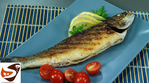 Basta un po' di limone, (non troppo perchè il pesce fresco è così buono. Pesce Alla Griglia Spigola O Branzino E Orata Grigliate Secondi Di Pesce Veloci Youtube