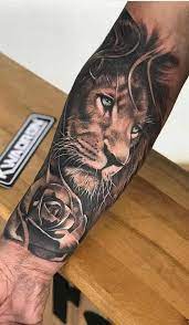 Tatuagem de leão: +90 inspirações que representam o rei da selva | Tatuagens de leão, Tatuagem de manga, Desenhos para tatuagem masculino