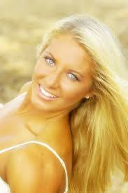 Shawn Renee's Instagram, Twitter & Facebook