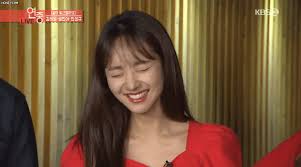 원진아 '쇄골 미녀' ★포토 배우 원진아가 18일 오후 온라인으로 진행된 jtbc 월화드라마 '선배, 그 립스틱 바르지 마요' 제작발표회에 참석해. ì°ìê°ì¤'ê³ ì¶©ë¬´ë¡ ê¸°ëì£¼ ìì§ìì ë³¼ë§ ì¤ë ¥ Gif Mlbpark