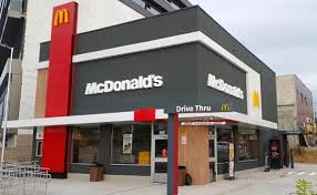 McDonald’s abre primeira unidade em Araucária, gera empregos e leva Drive-Thru ao Centro da cidade