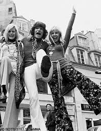 On s'inspire de la mode des années 90. 60mode La Mode Des Annees 70 Est Un Heritage De Mai 68