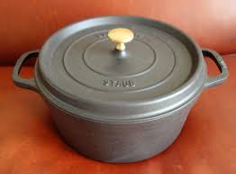 New Staub France Cocotte 4 Qt Cast Iron Round Cooking Pot Brass Lid Matte Black Ebay Cast Iron Cooking Cast Iron Cast Iron Dutch Oven