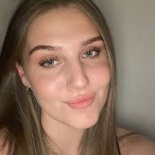 Isabella Jorgensen's Instagram, Twitter & Facebook