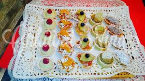 Mini Tartes A La Creme Patissiere Et A La Creme D Amandes طورطات بكريمة اللوز والكريم باتسيير Creme Patissiere Creme Desserts