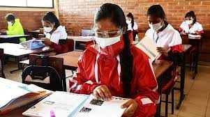 Decidimos que la próxima semana se reúna el comité de educación básica para dar el inicio a las clases presenciales en la educación básica en aquellas. Educacion Preve Clases Semipresenciales Y Proyecta Cerrar El 2021 Con La Modalidad Presencial Periodico La Patria