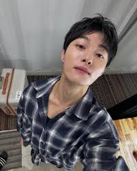 윤찬영 Chan-young Yoon (@yooncy1) • Instagram photos and videos