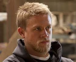 Charlie Hunnam Jax Teller In Sons Of Anarchy He Is Tied For My Most Gorgeous Men Alive Beautyandhairhaven Com Charlie Hunnam Sons Of Anarchy Jax