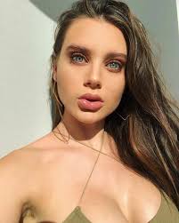 Lana rhoades height & weight. Pin On Lana Rhoades Selfie